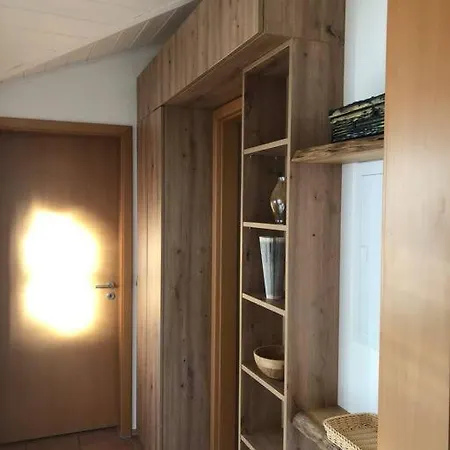 アパート Naturnahe Ferienwohnung Bei Regensburg