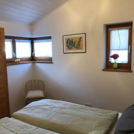 Naturnahe Ferienwohnung Bei Regensburg アパート